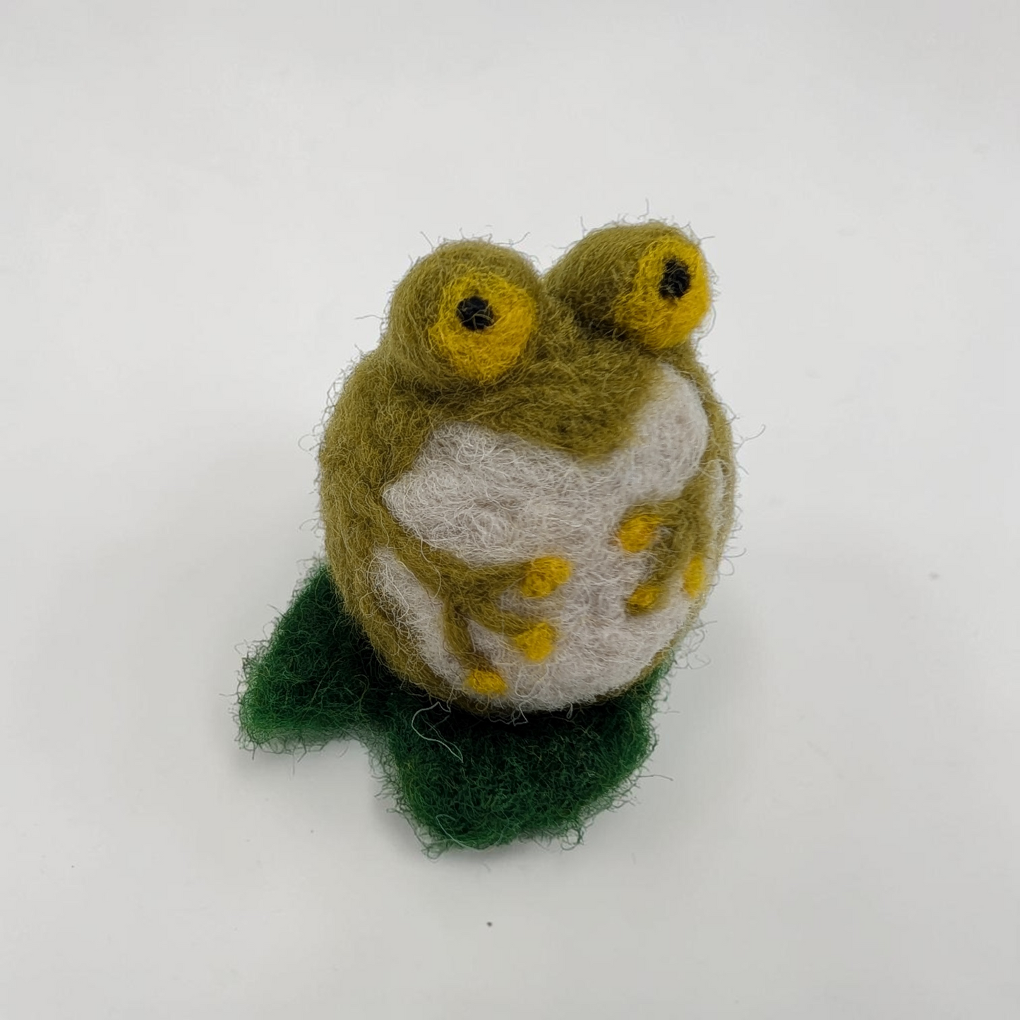 Needle Felted Frog on Lily Pad Ornament | Lin Dean