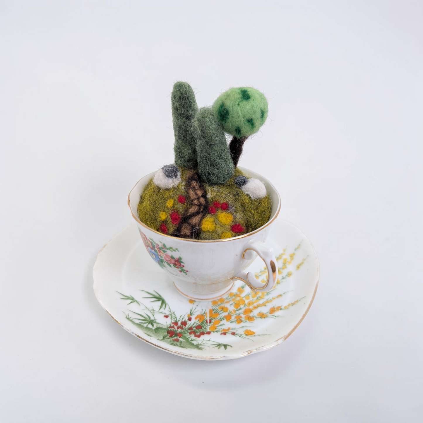 Needle Felt Country Garden in a Teacup Ornament | Lin Dean